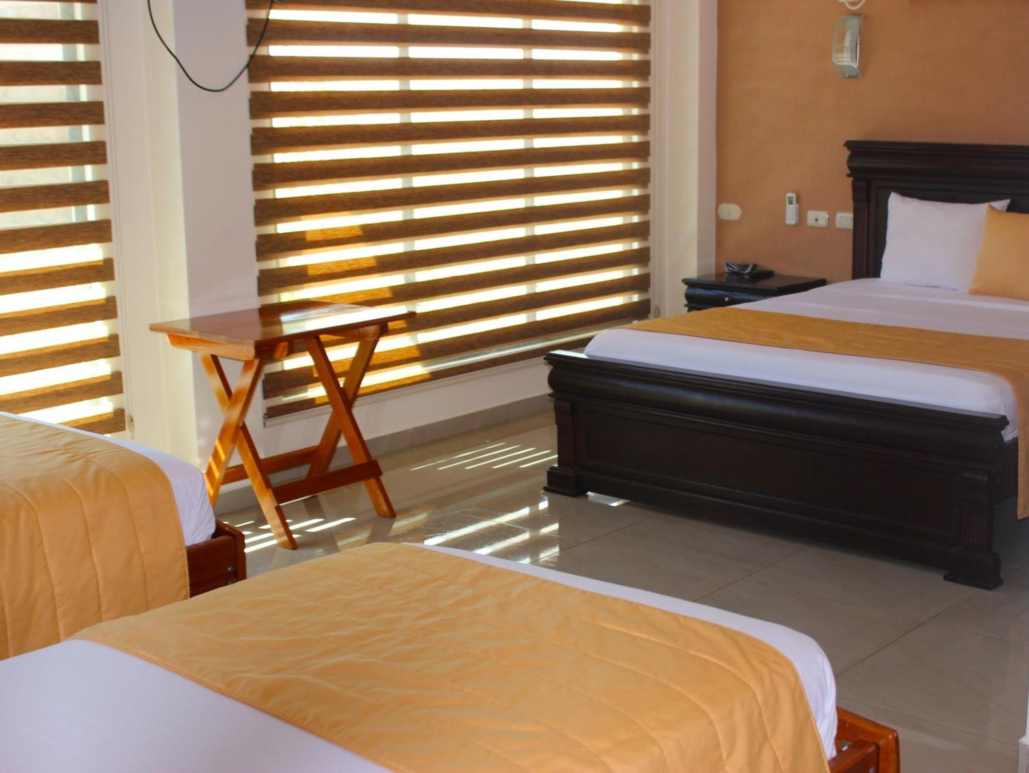 Hotel Flamingo ปูแอร์โตอาโยรา ภายนอก รูปภาพ